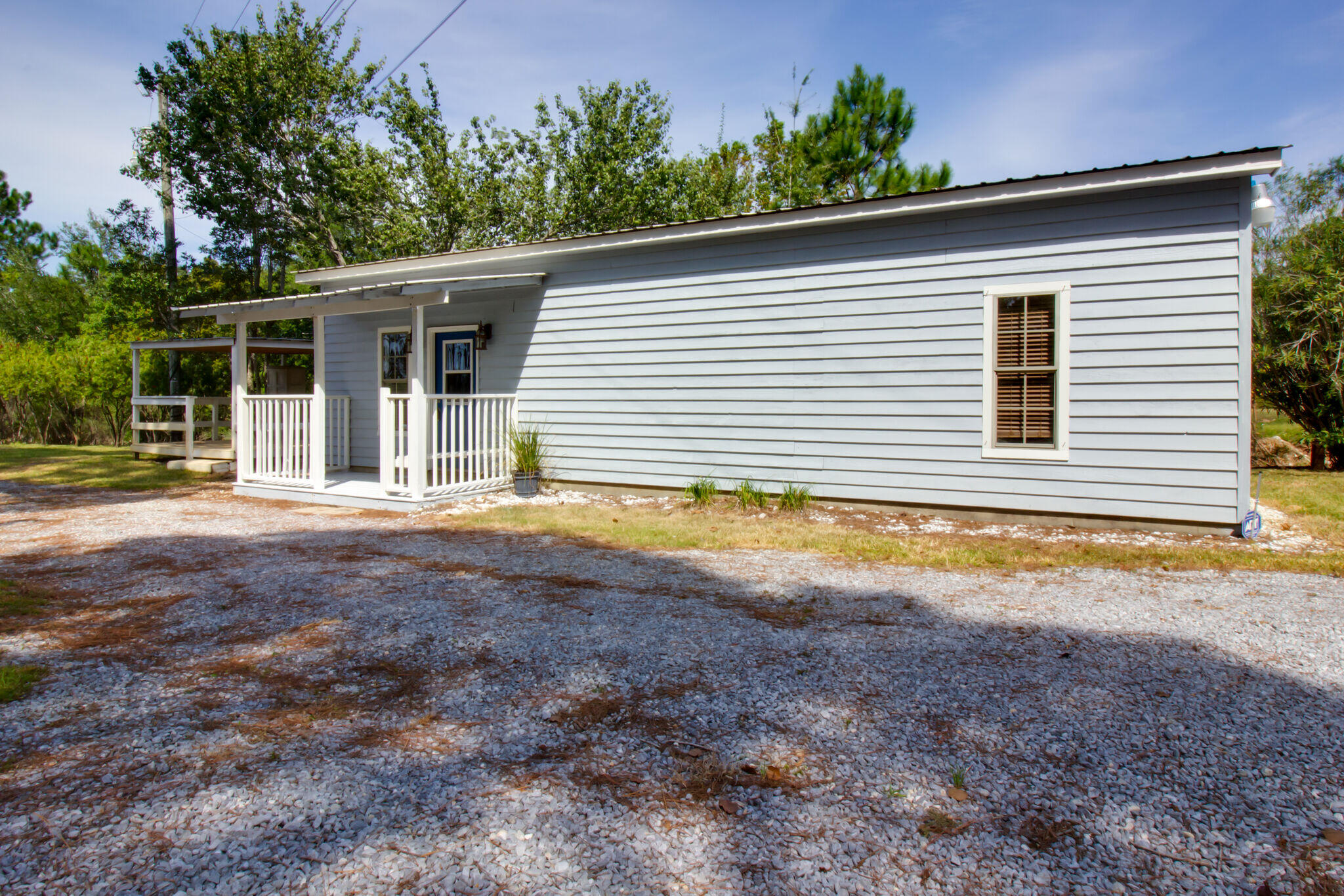 LAGNIAPPE BEACH - Residential Lease
