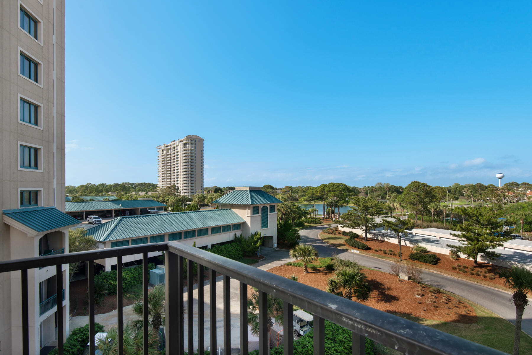BEACHSIDE I CONDO - Residential