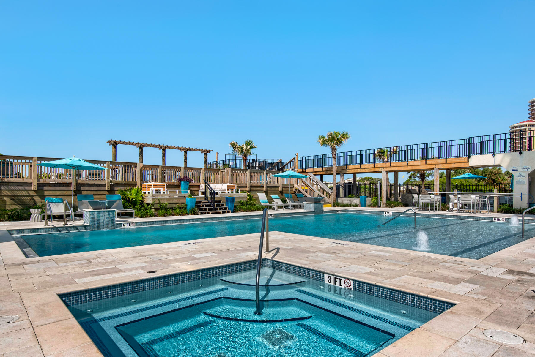 BEACHSIDE I CONDO - Residential
