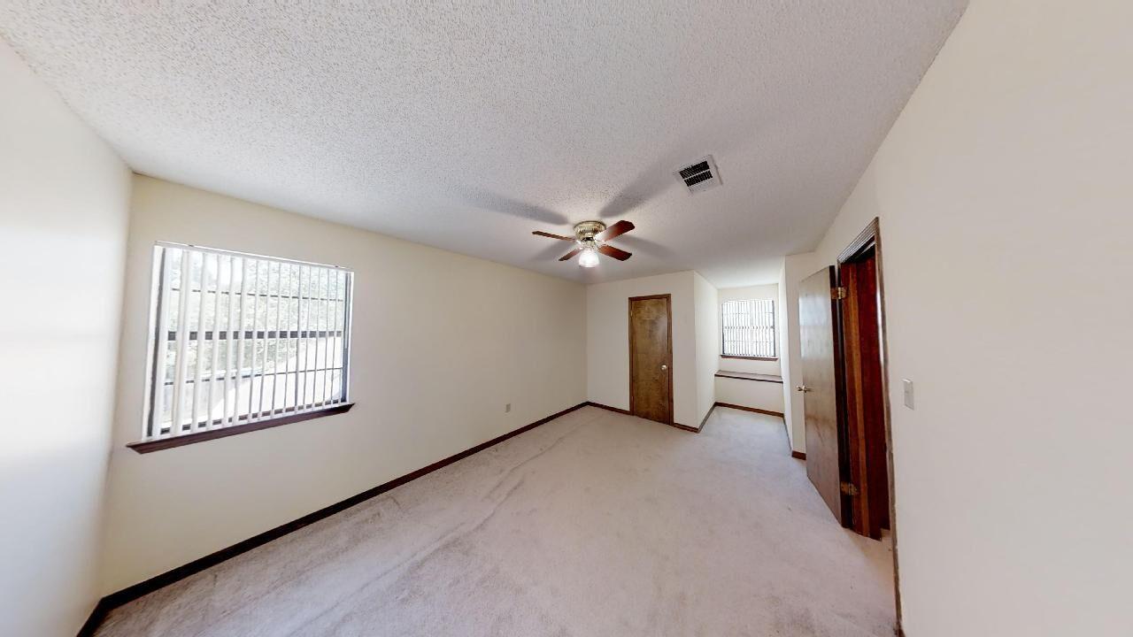 PINEDALE 2ND ADDN - Residential Lease