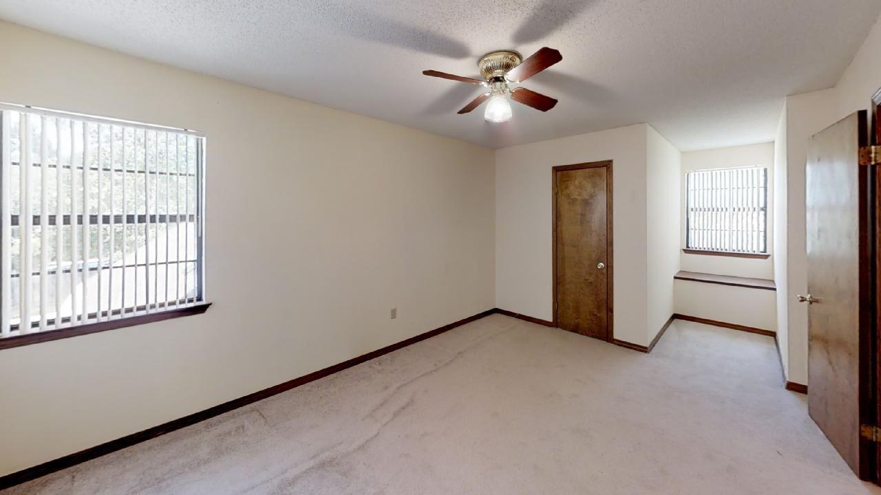 PINEDALE 2ND ADDN - Residential Lease