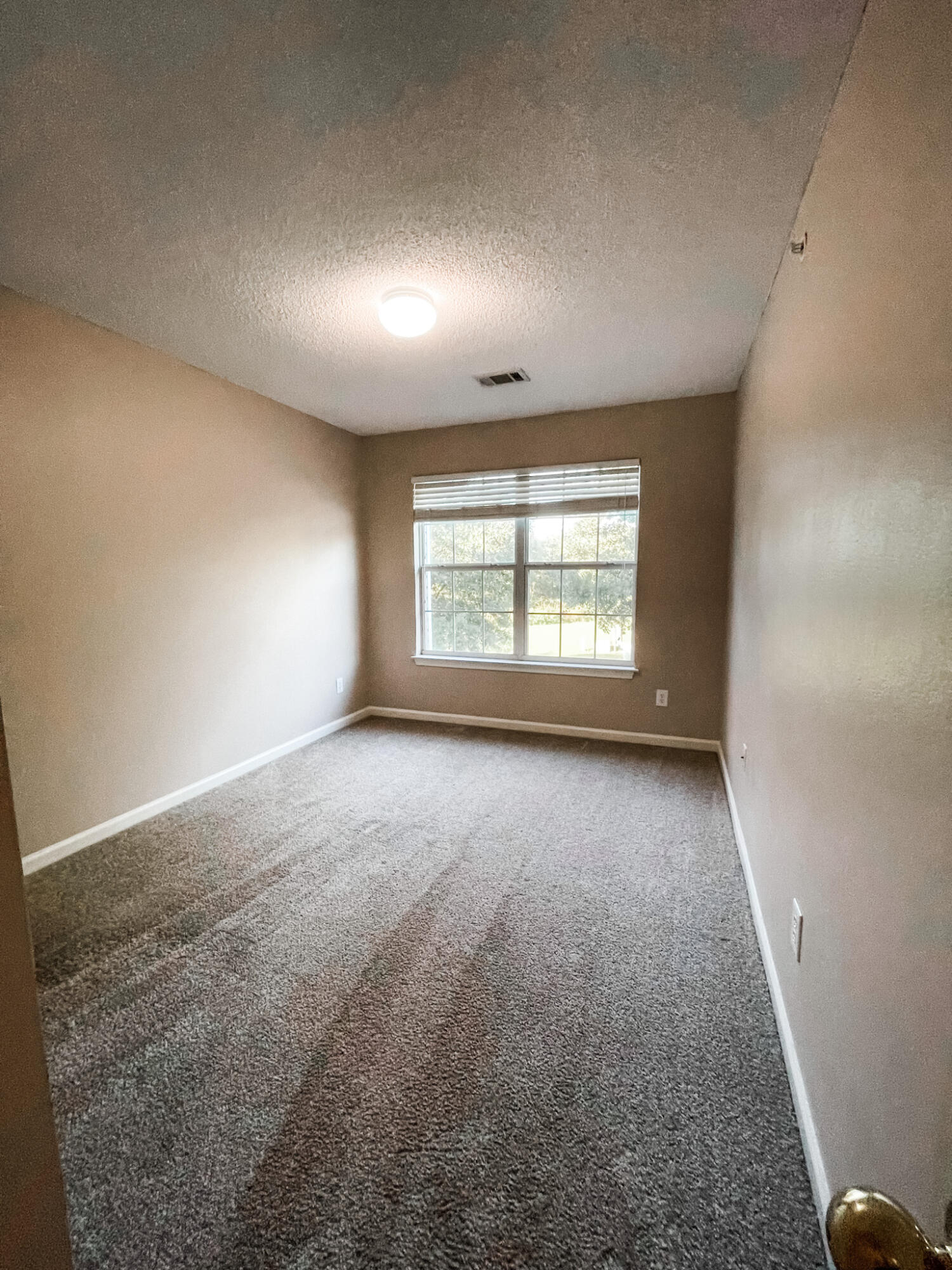 ROLLING PINES - Residential Lease