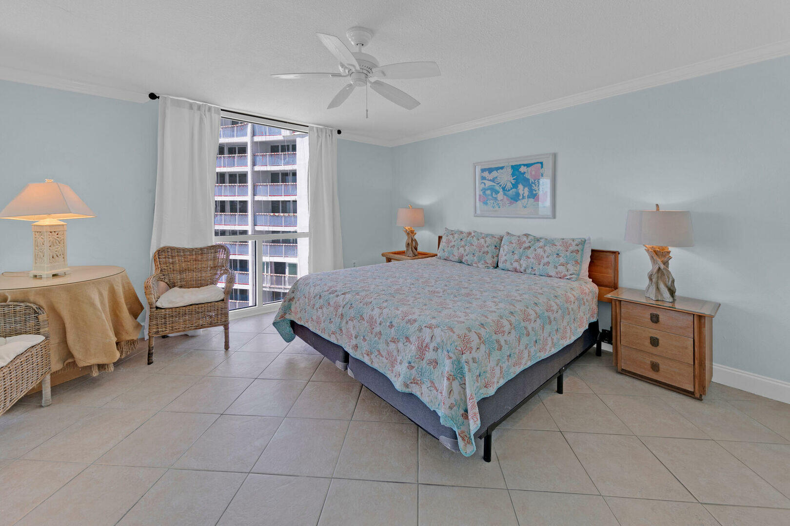 SHORELINE TOWERS 1 - Residential