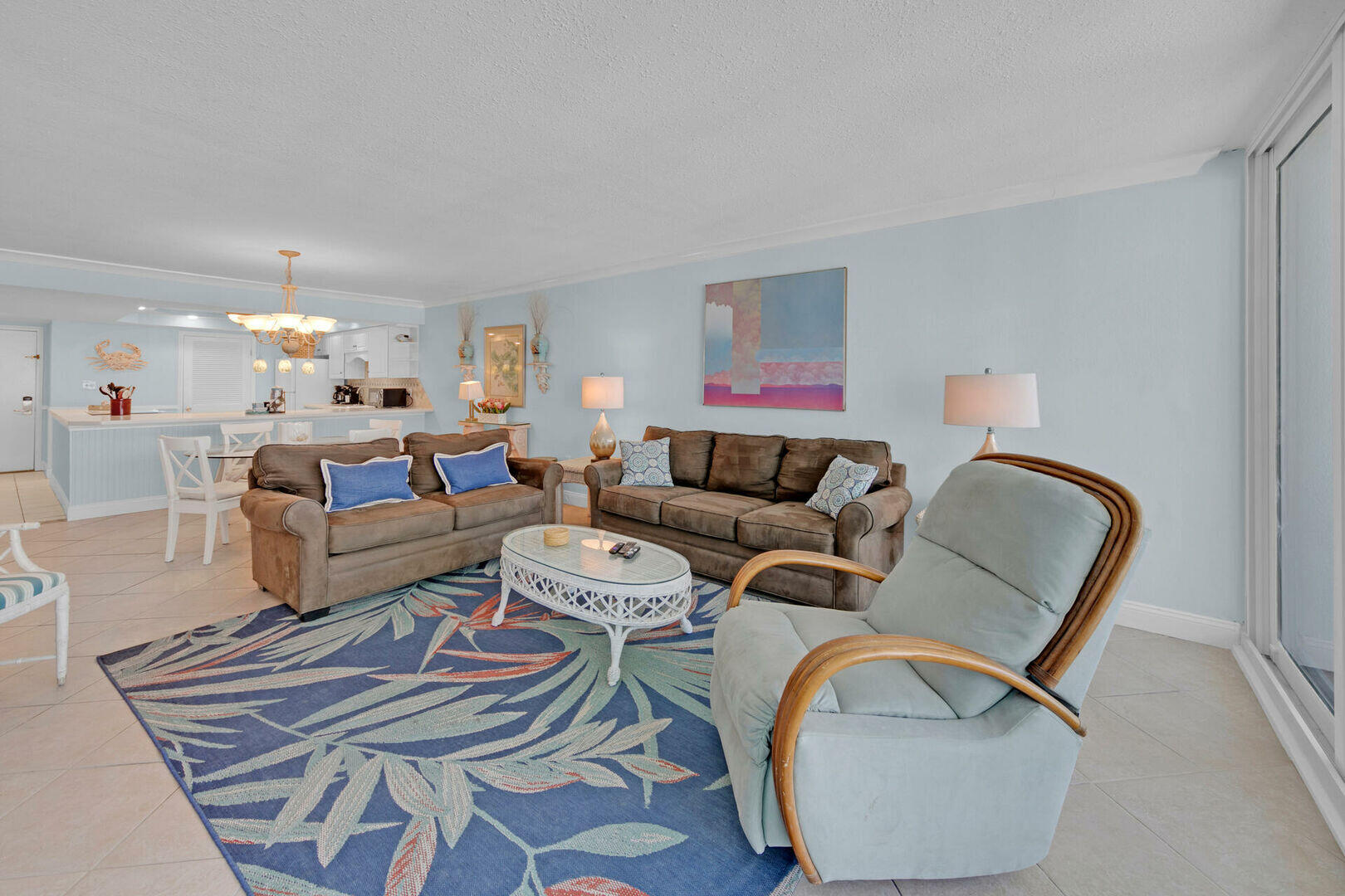 SHORELINE TOWERS 1 - Residential