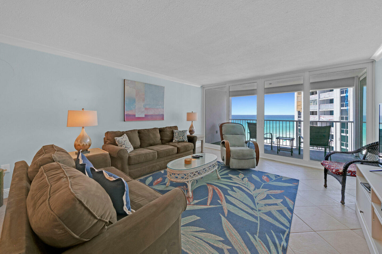 SHORELINE TOWERS 1 - Residential