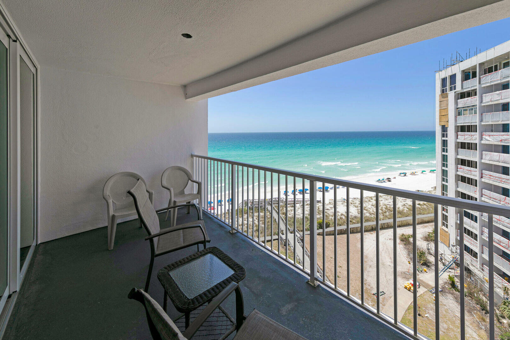 SHORELINE TOWERS 1 - Residential