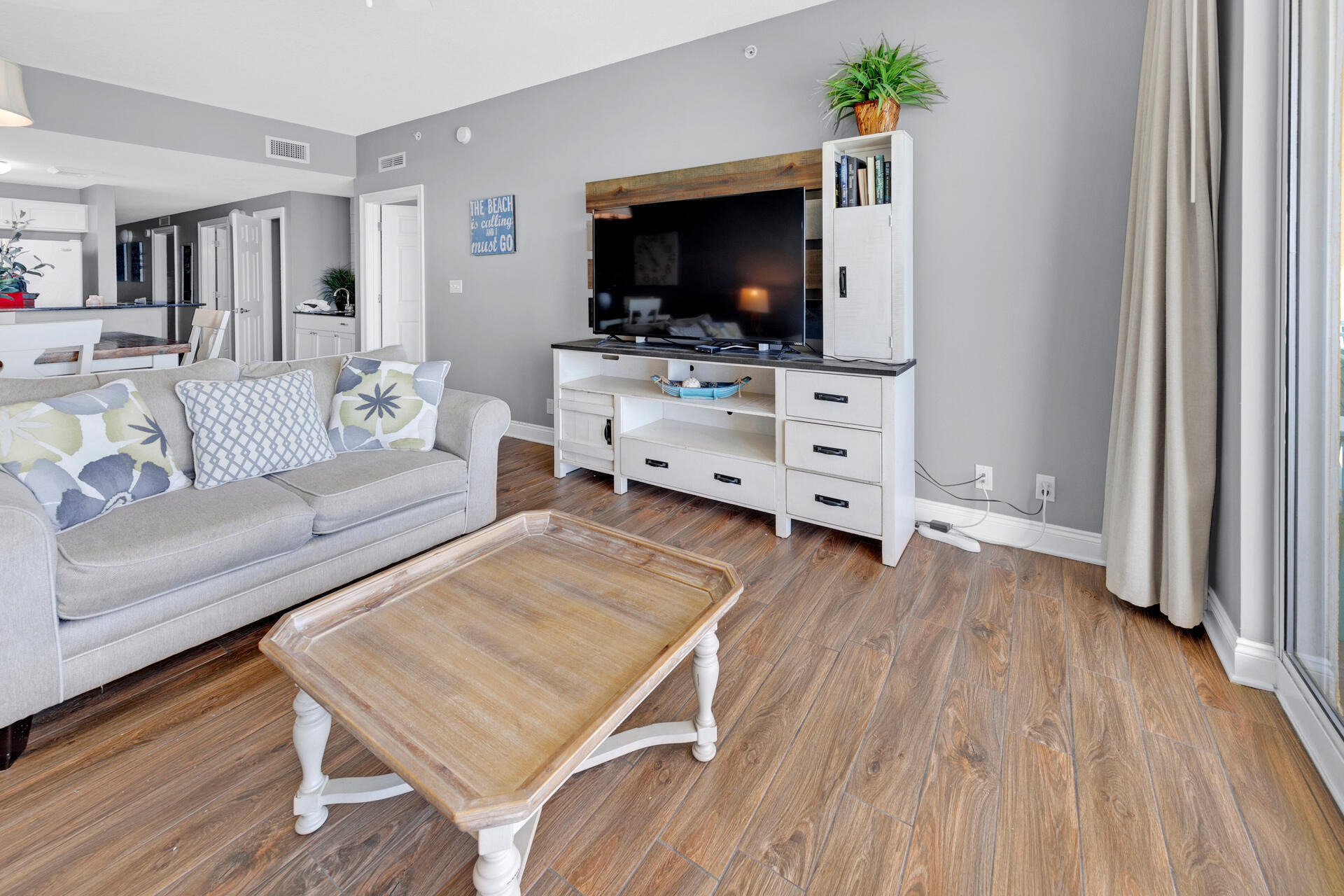 Calypso Towers I - Residential