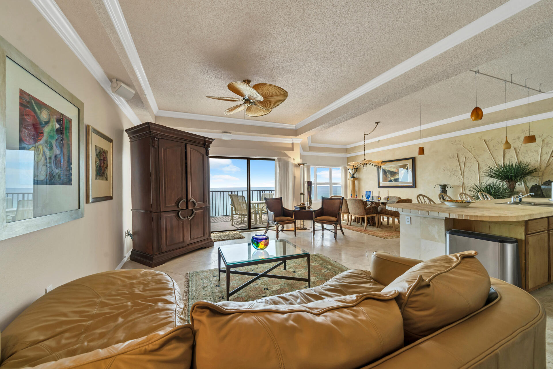 EMERALD TOWERS WEST CONDO - Residential