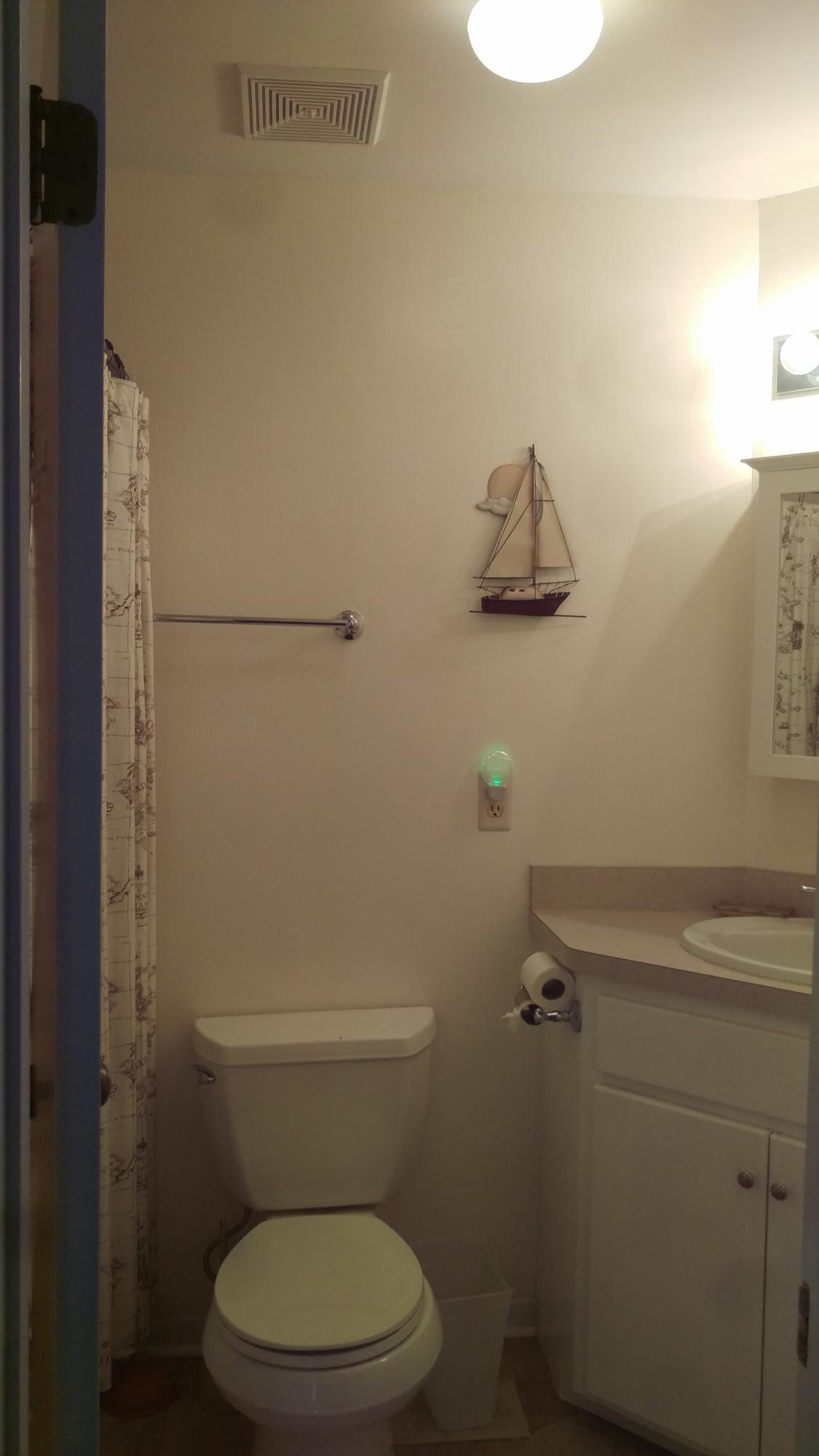 GARDEN OAKS CONDO - Residential Lease