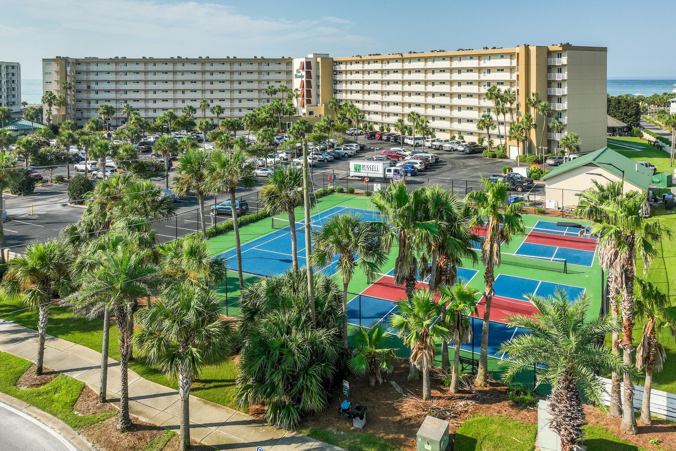 ISLANDER CONDO - Residential