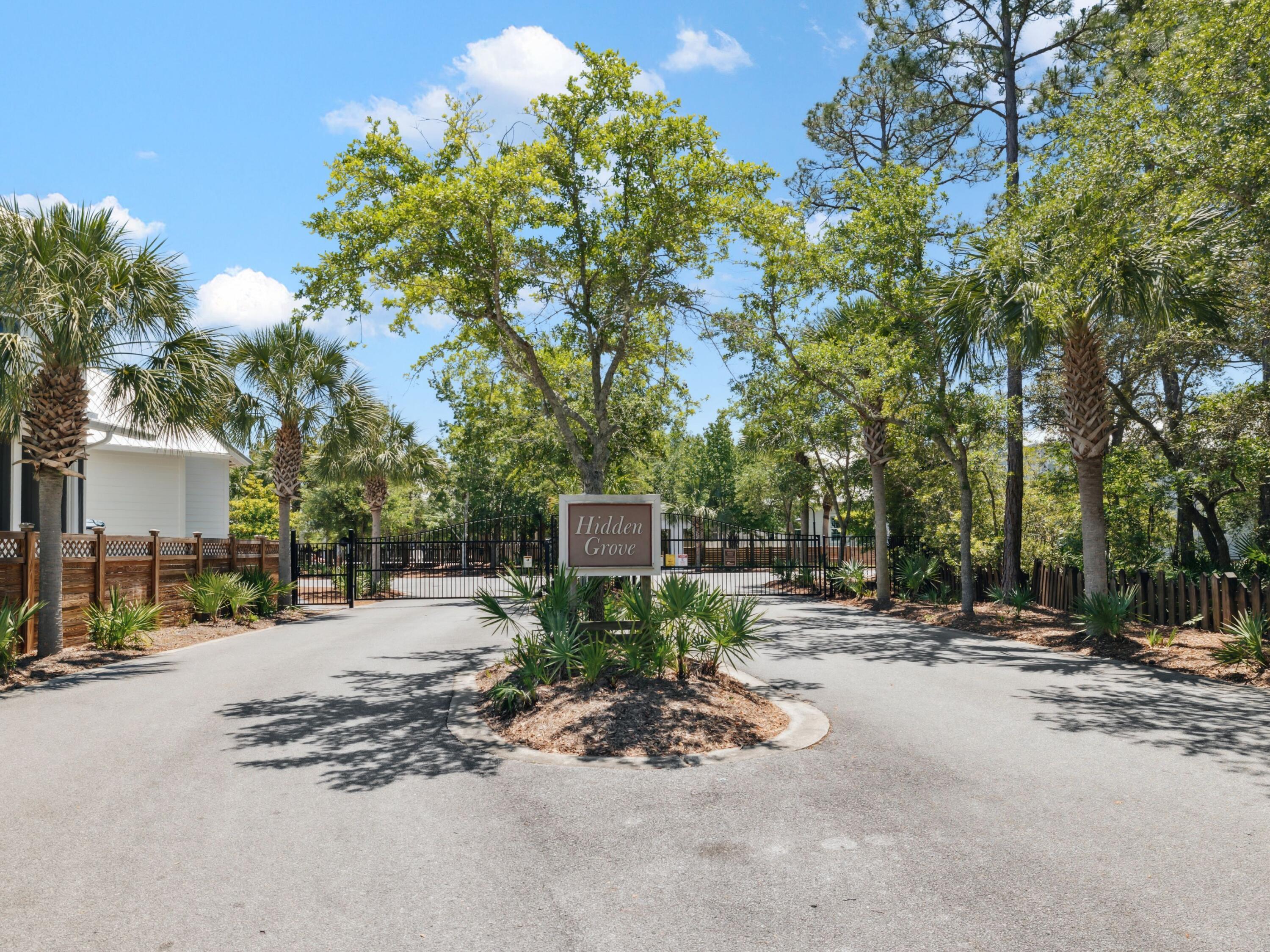 HIDDEN GROVE - Residential
