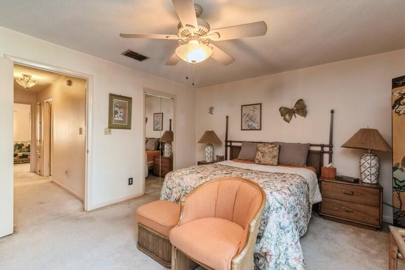 WOODHAM MANOR 1ST ADDN - Residential