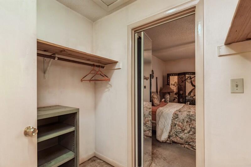 WOODHAM MANOR 1ST ADDN - Residential