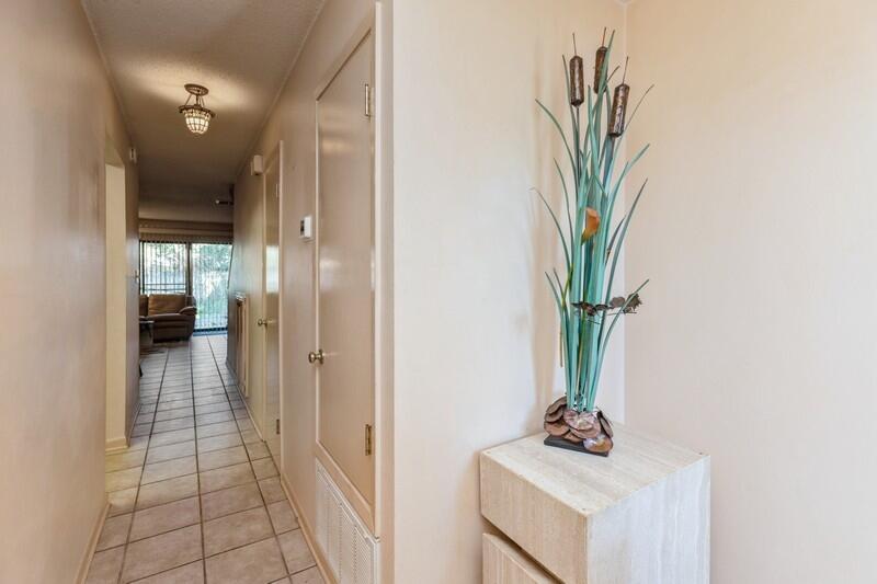 WOODHAM MANOR 1ST ADDN - Residential