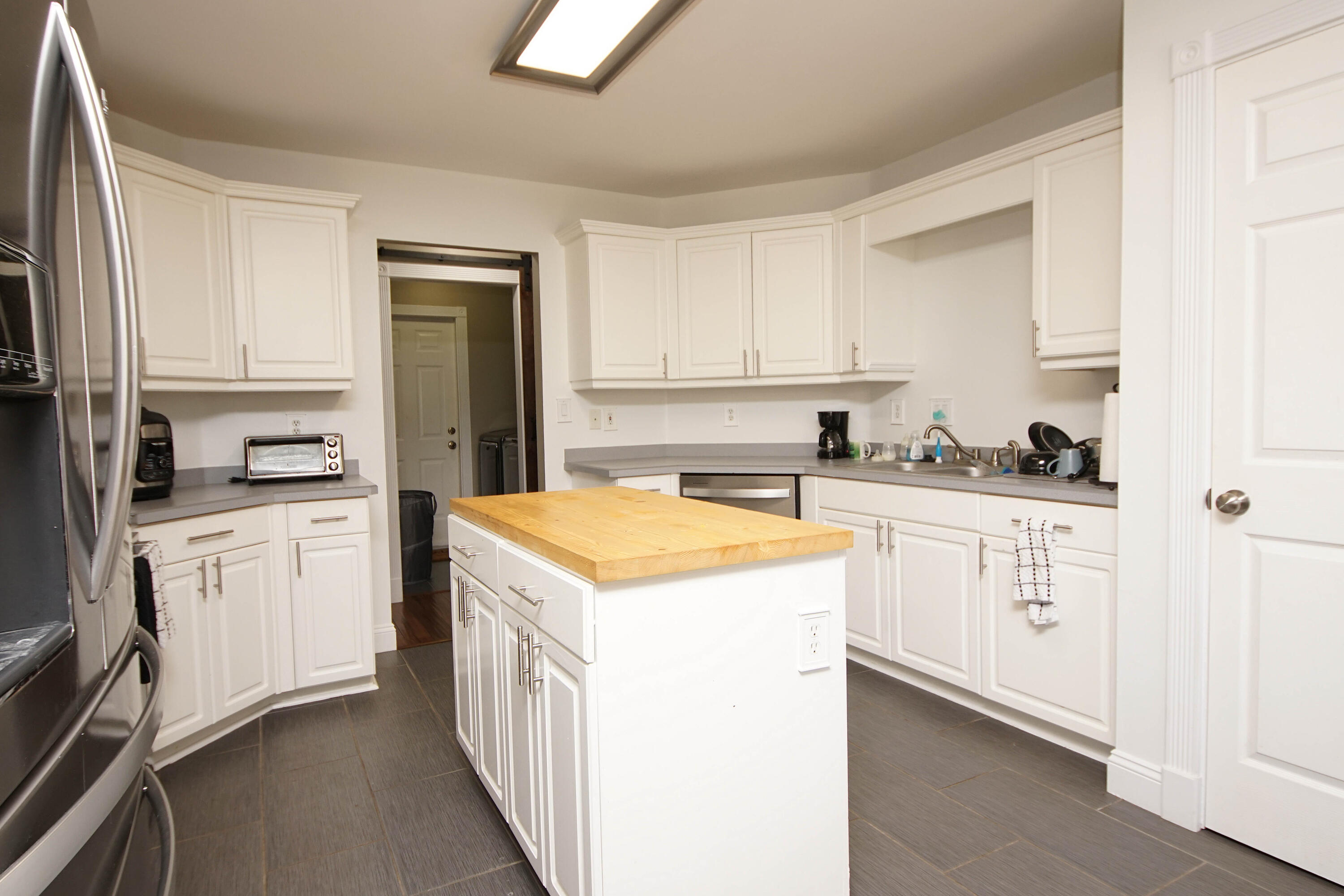 COUNTRYVIEW ESTATES - Residential Lease