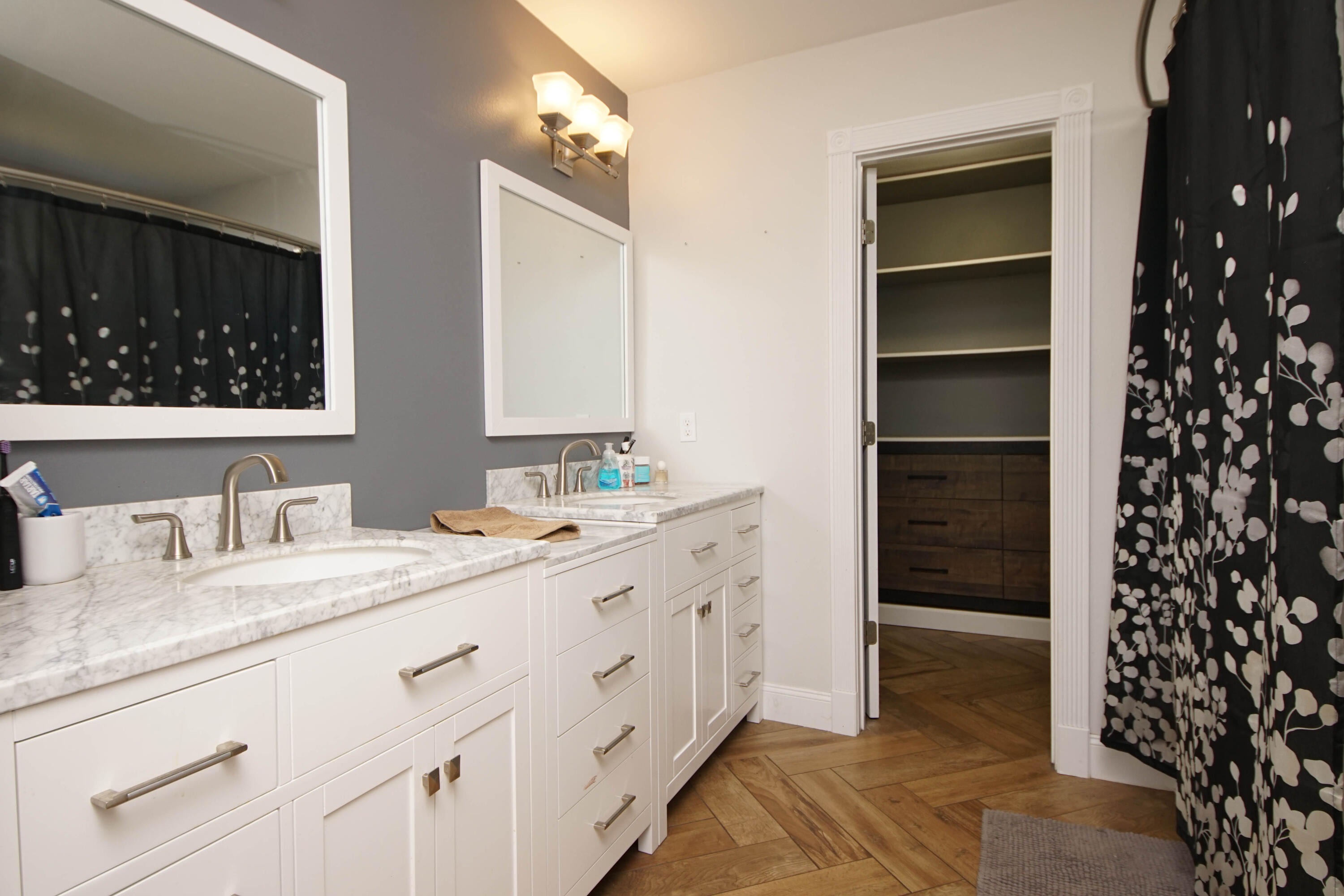 COUNTRYVIEW ESTATES - Residential Lease