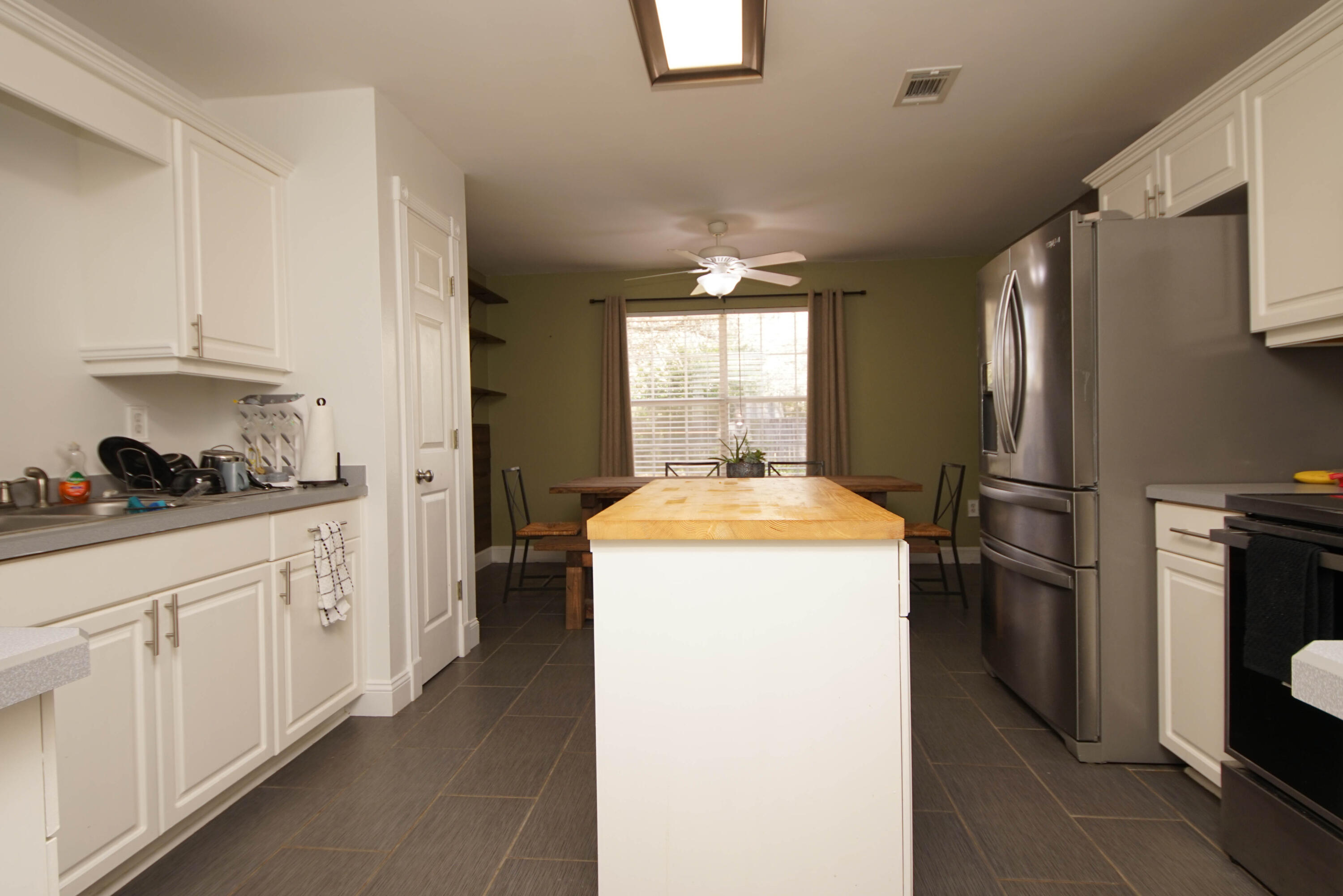 COUNTRYVIEW ESTATES - Residential Lease