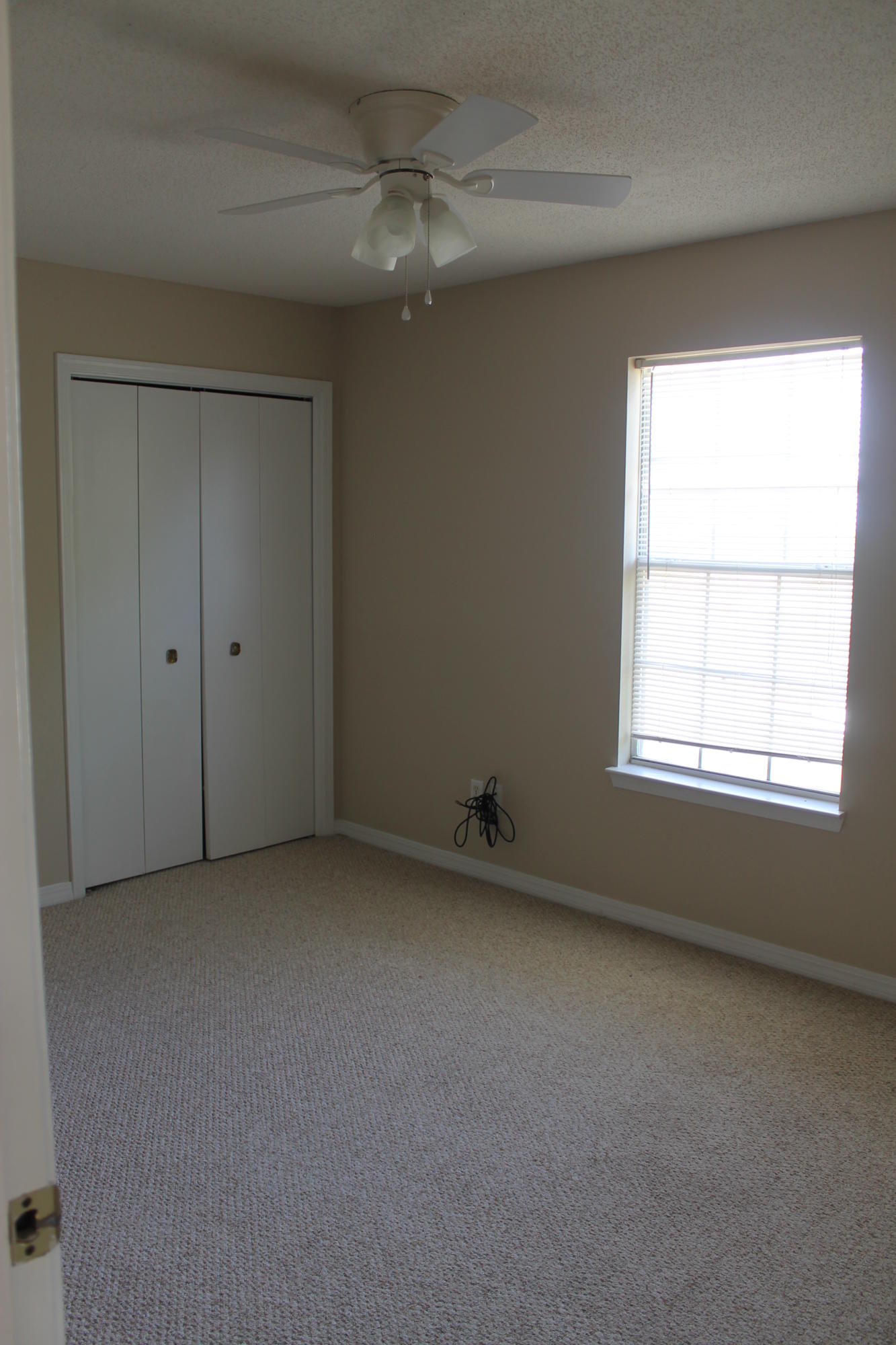 HOLLYROD PARK - Residential Lease