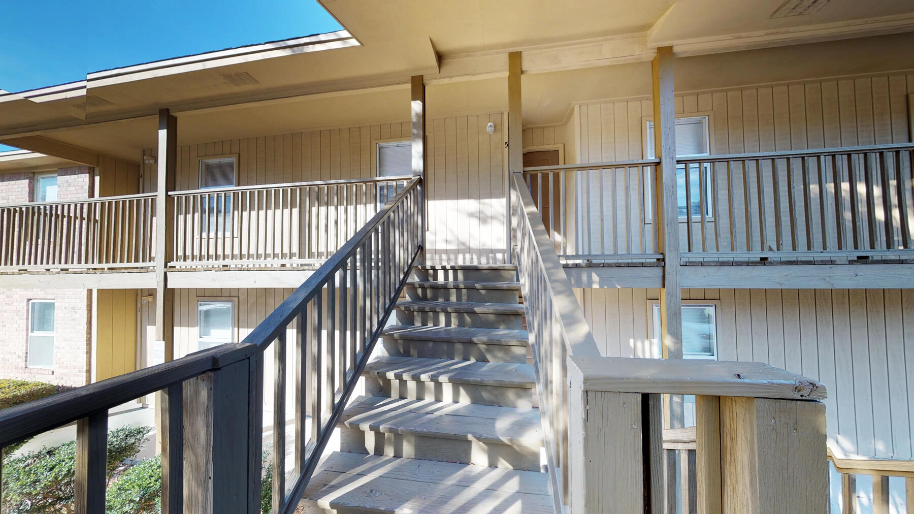 SILVERWOOD - Residential Lease