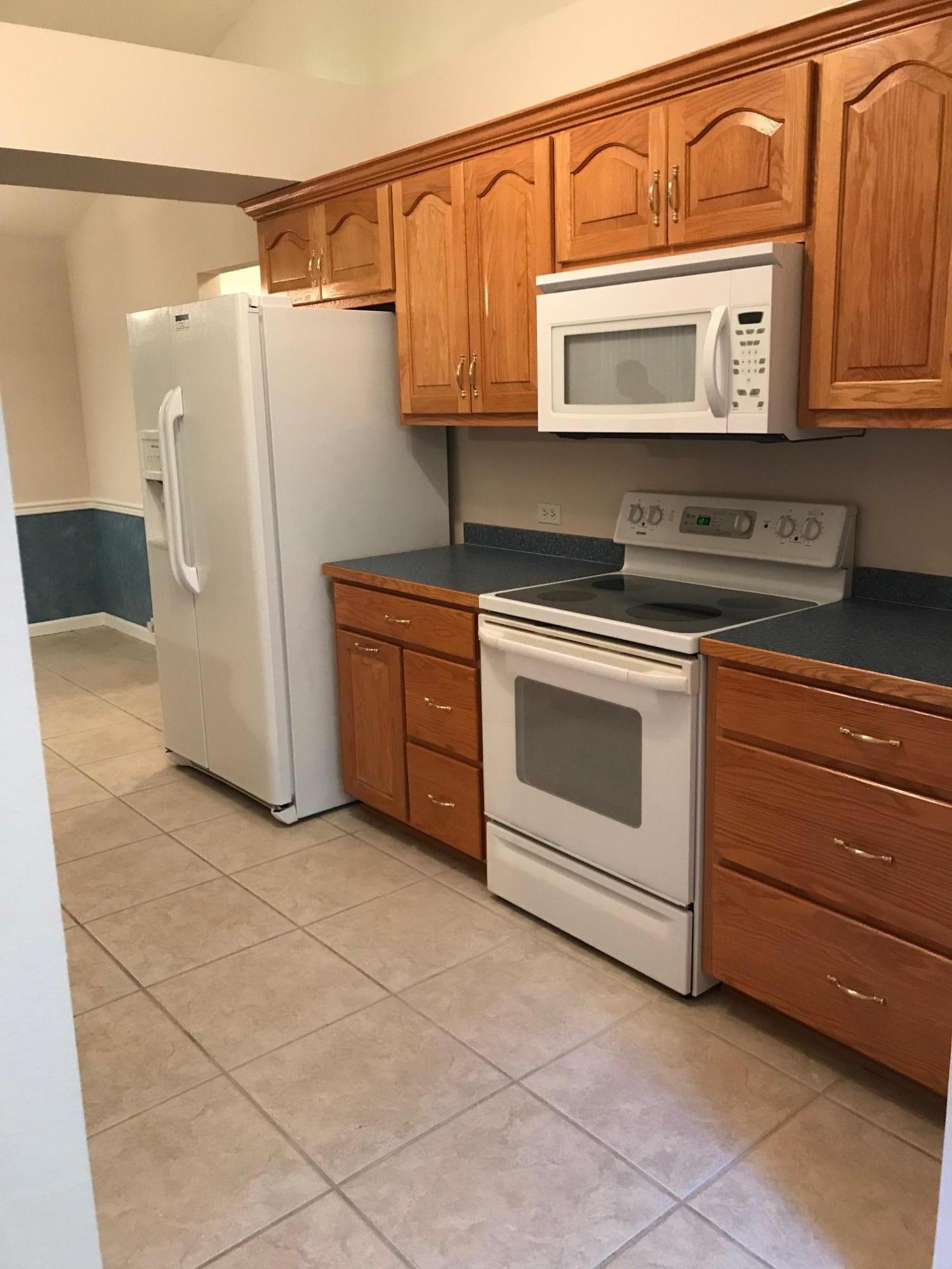 EDINBOROUGH ESTATES - Residential Lease