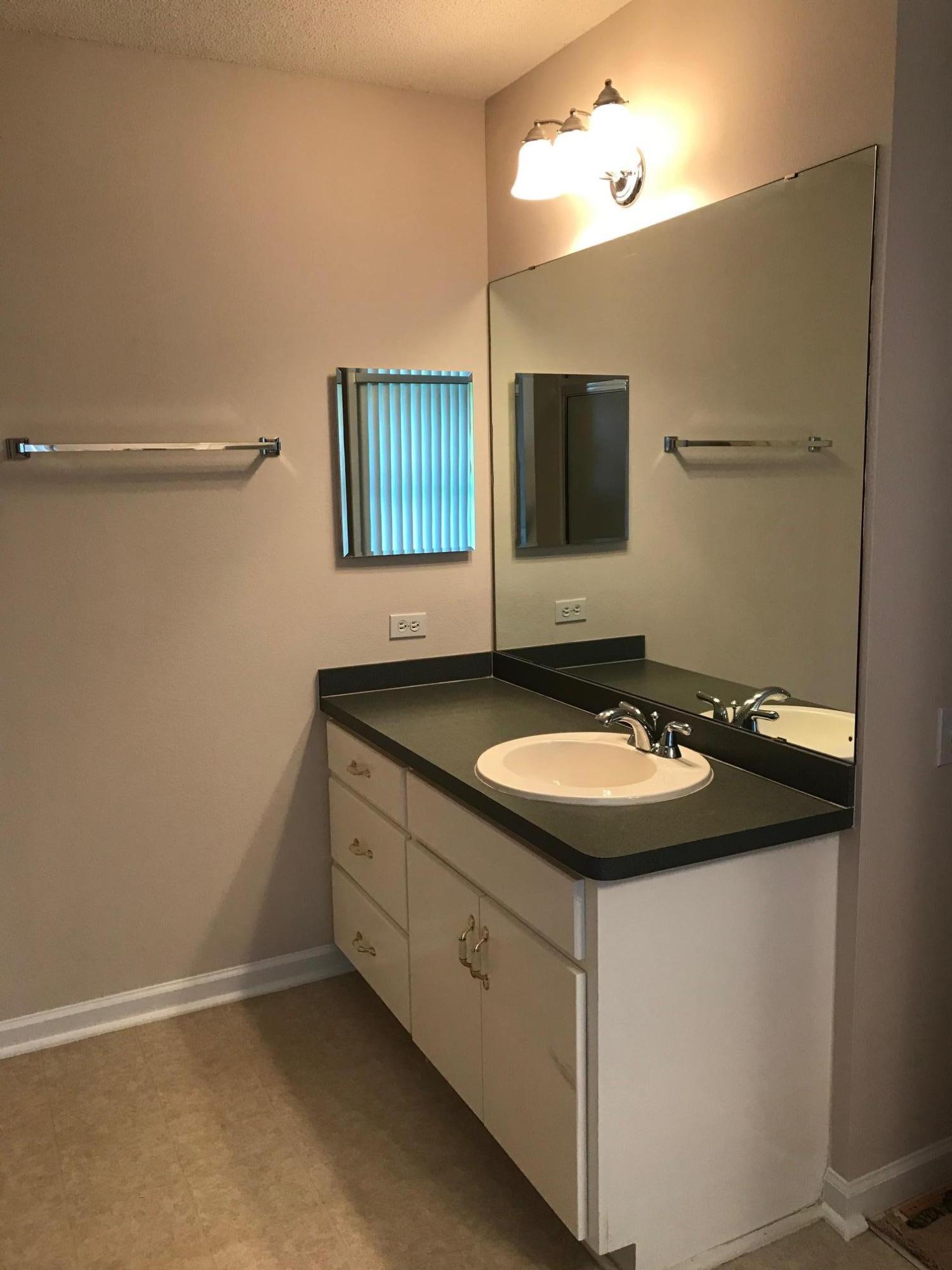 EDINBOROUGH ESTATES - Residential Lease