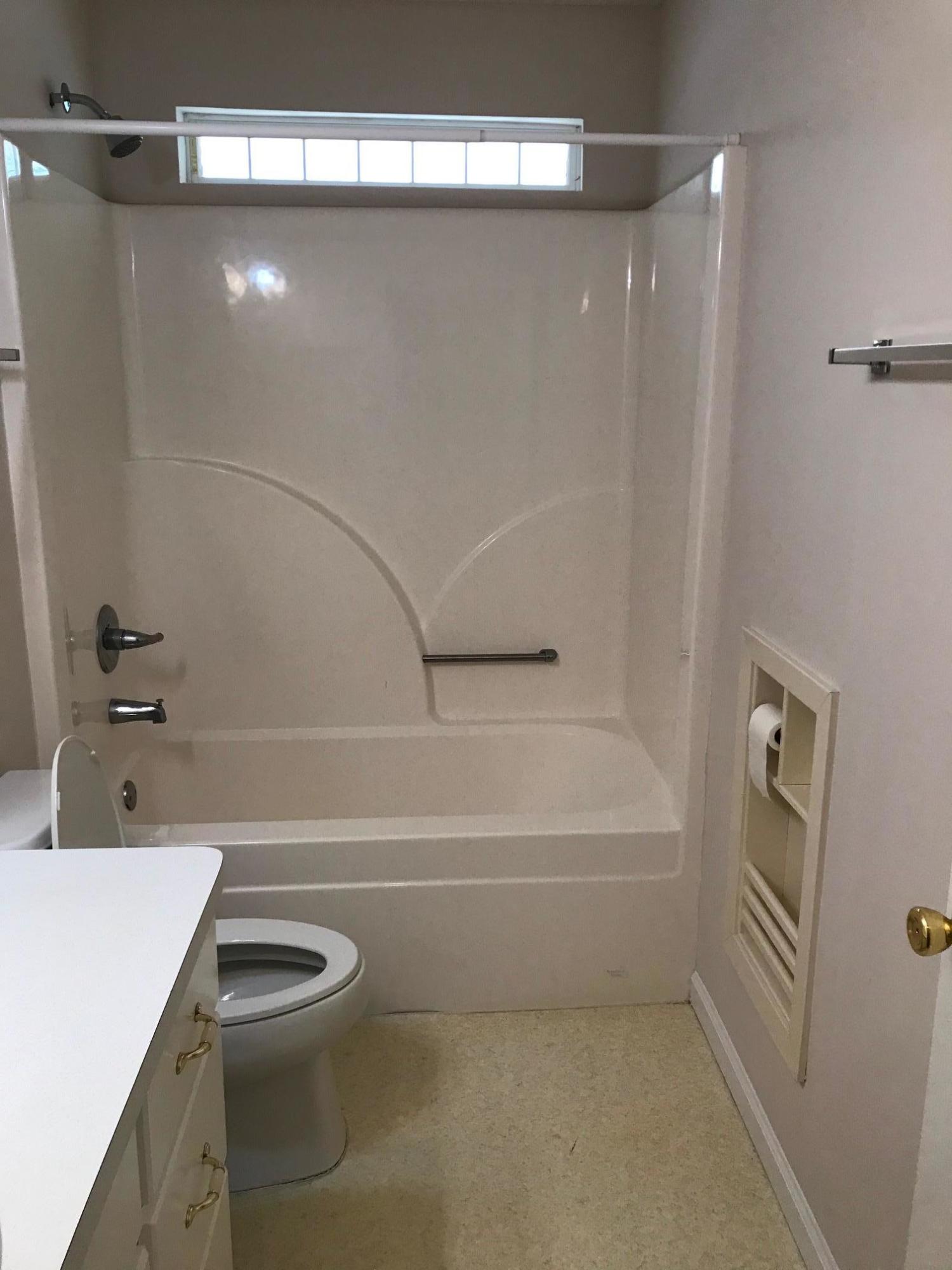 EDINBOROUGH ESTATES - Residential Lease