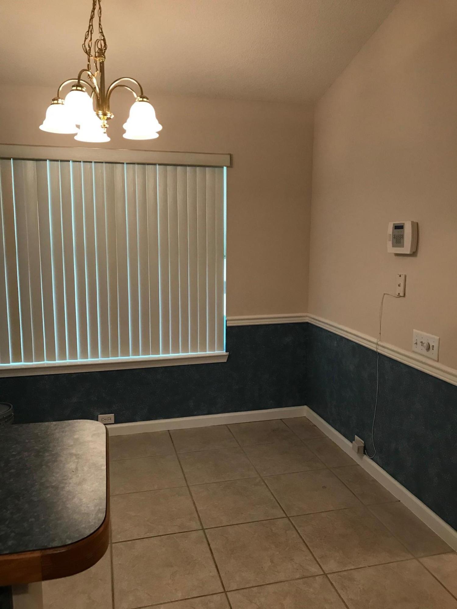 EDINBOROUGH ESTATES - Residential Lease