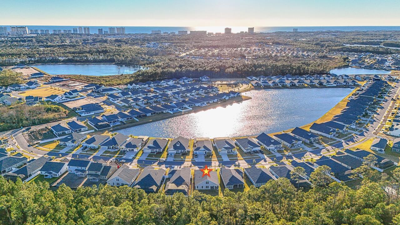 BREAKFAST POINT - Residential