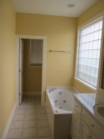 SWEETWATER VILLAGE NORTH PH 1 - Residential Lease