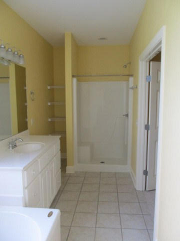 SWEETWATER VILLAGE NORTH PH 1 - Residential Lease