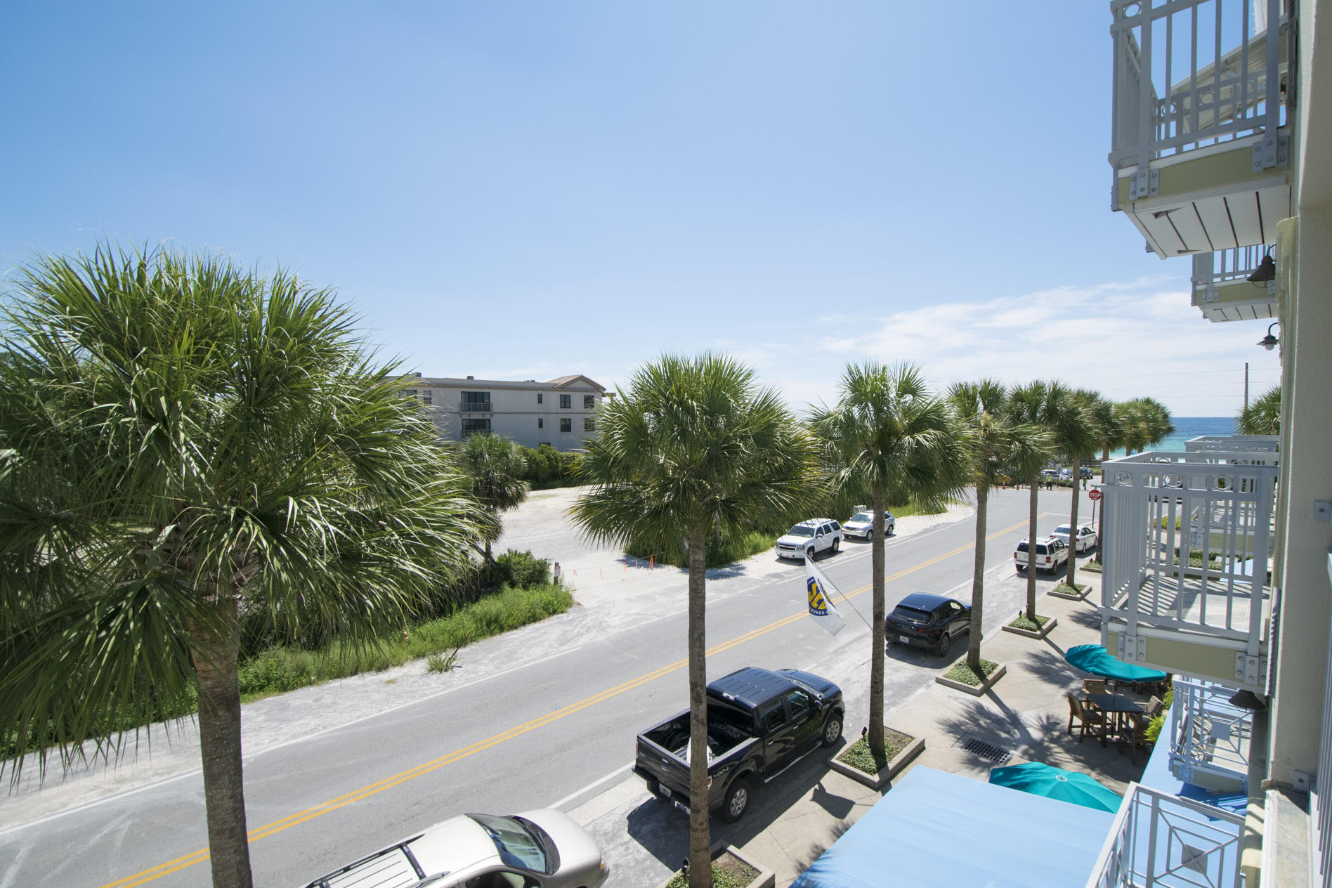 INN AT GULF PLACE - Residential