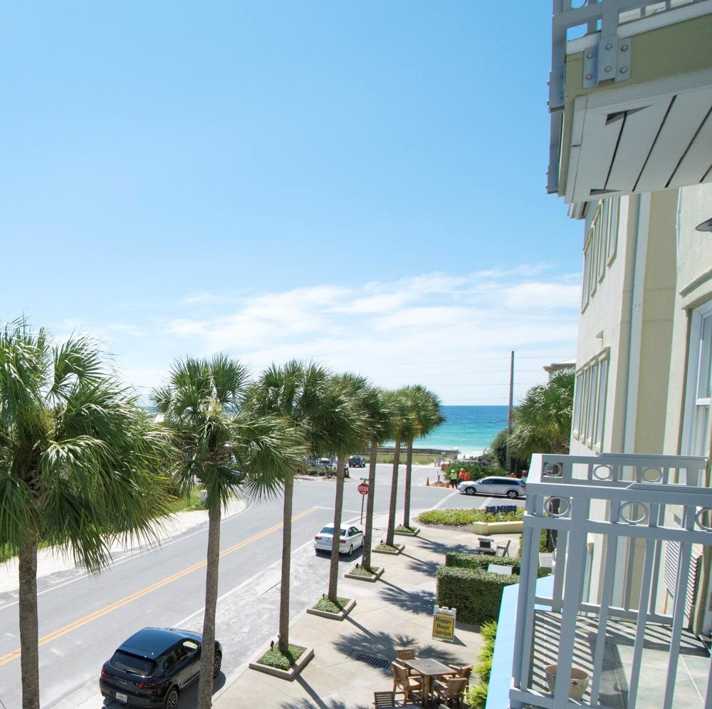INN AT GULF PLACE - Residential