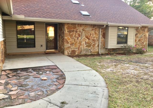 TANGLEWOOD S/D 1ST ADDN - Residential Lease