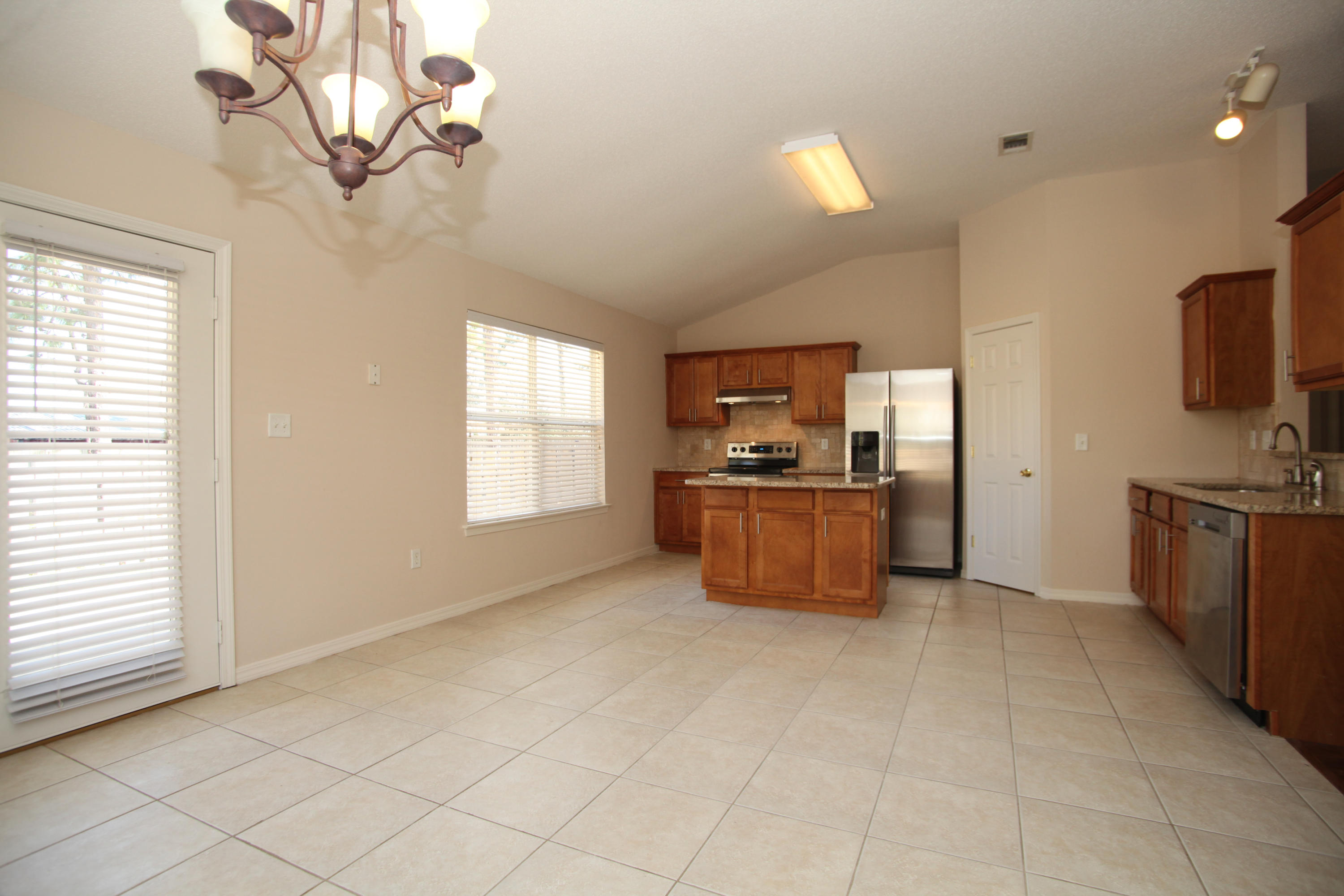 ROSS CROSSING - Residential