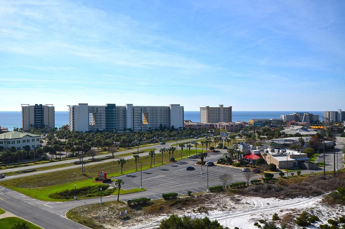 THE PALMS OF DESTIN - Residential Lease