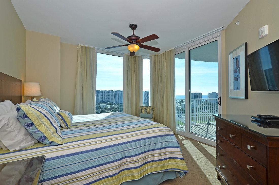 THE PALMS OF DESTIN - Residential Lease