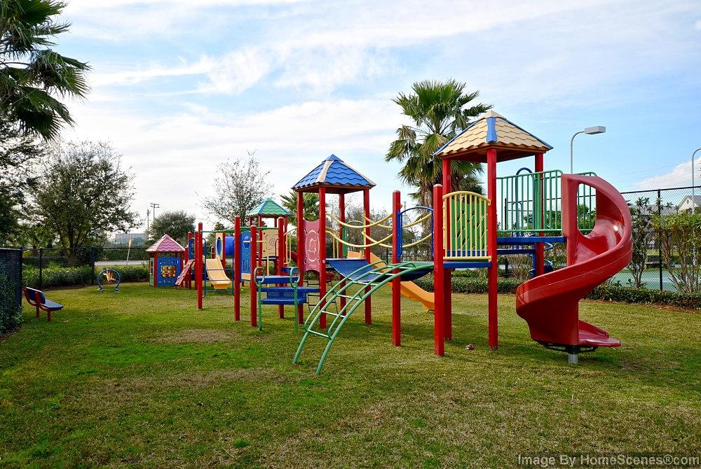 THE PALMS OF DESTIN - Residential Lease