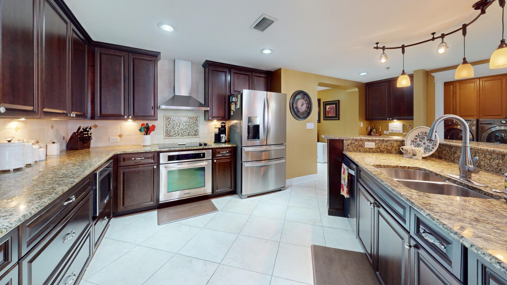 GRAND PANAMA BEACH RESORTS - Residential