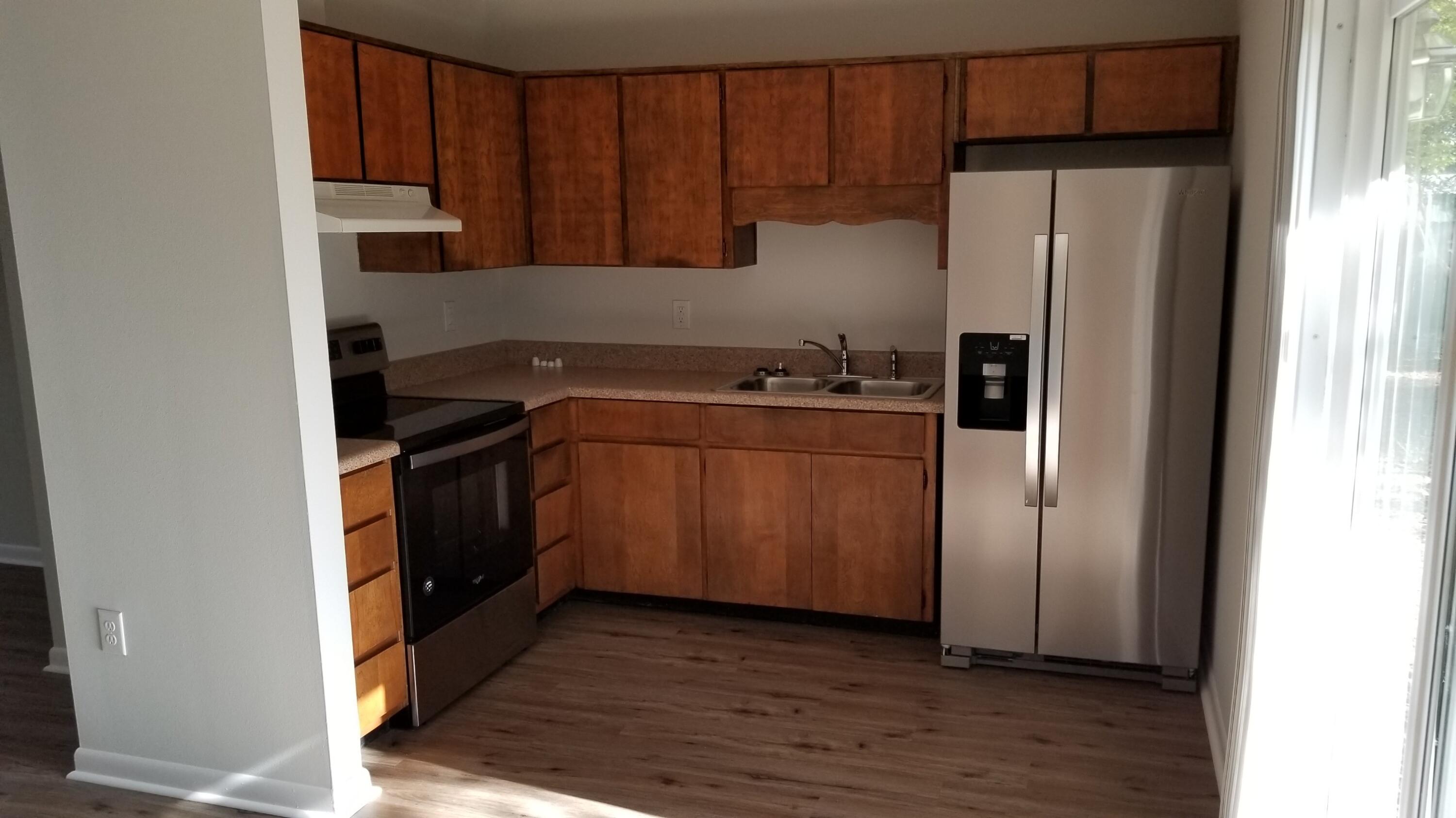 PORT DIXIE - Residential Lease