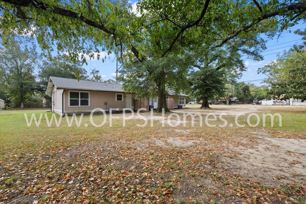 CRESTVIEW - Residential Lease