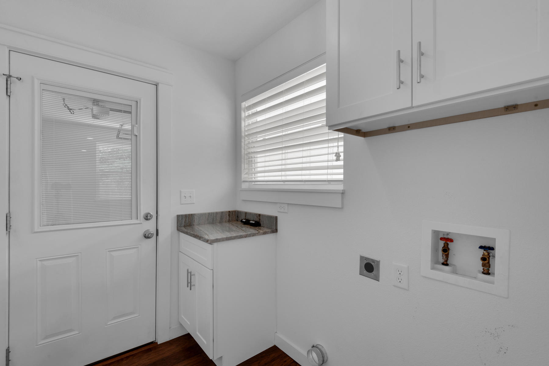 PALM ESTATES UNIT 2 - Residential Lease