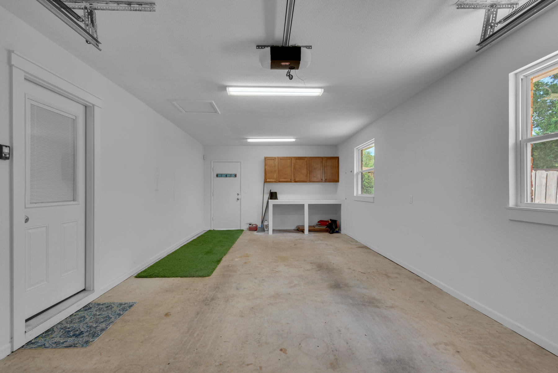PALM ESTATES UNIT 2 - Residential Lease