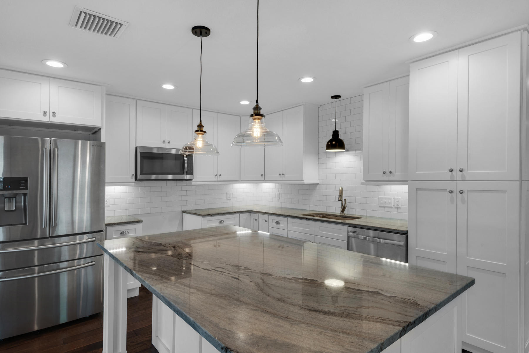 PALM ESTATES UNIT 2 - Residential Lease
