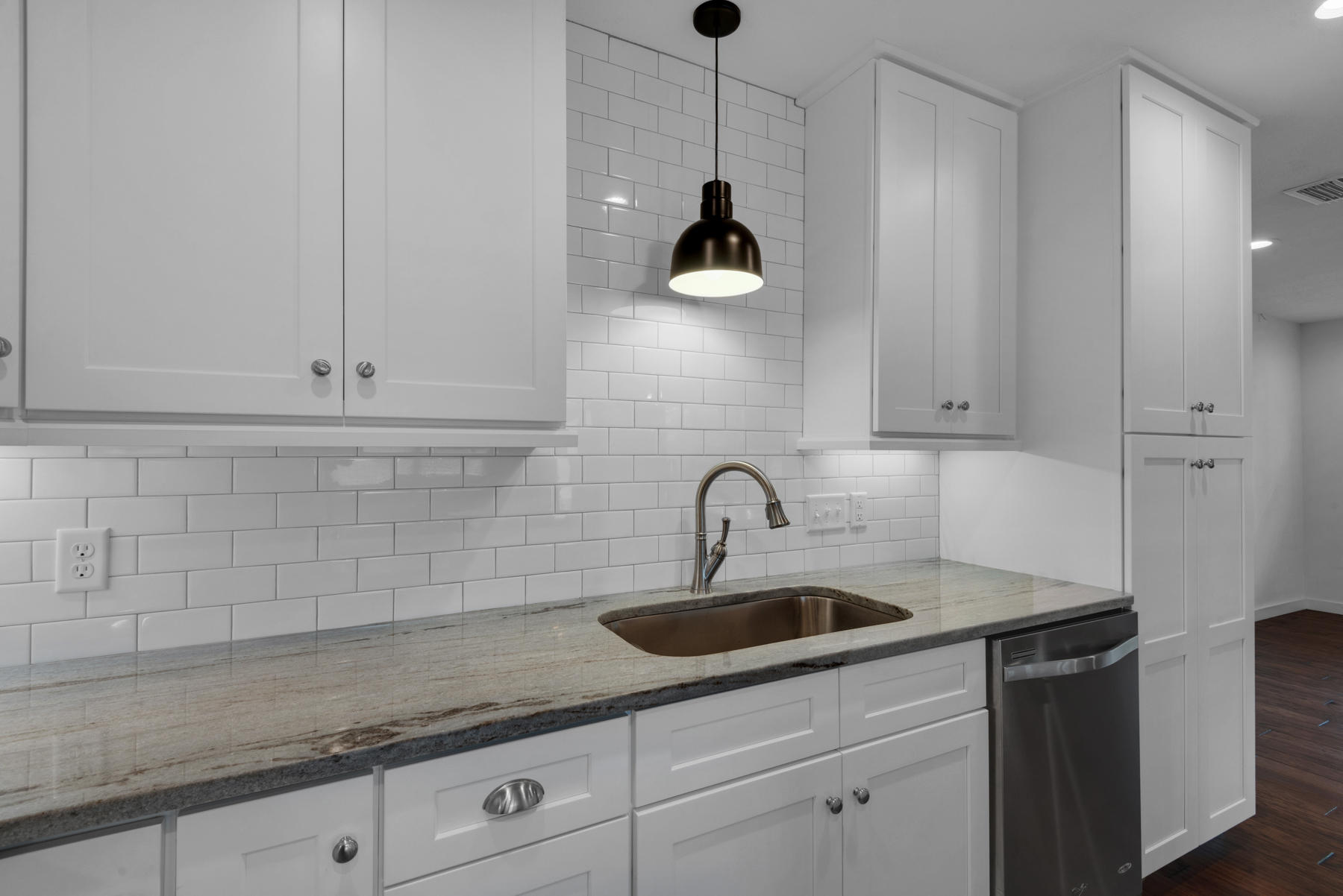 PALM ESTATES UNIT 2 - Residential Lease