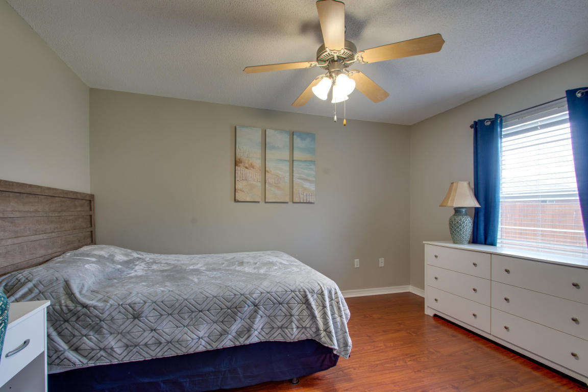SHADOW OAK S/D - Residential Lease