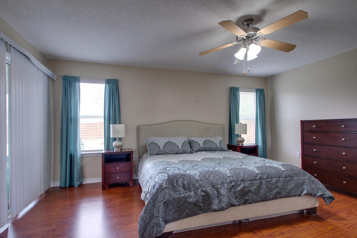 SHADOW OAK S/D - Residential Lease