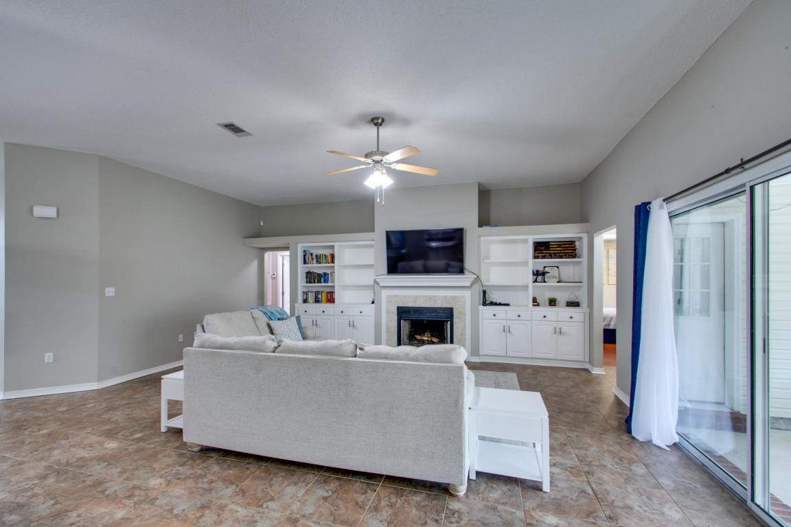 SHADOW OAK S/D - Residential Lease
