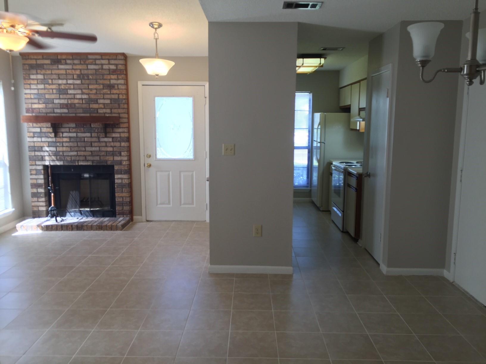 KELLY HILL ESTATES - Residential Lease