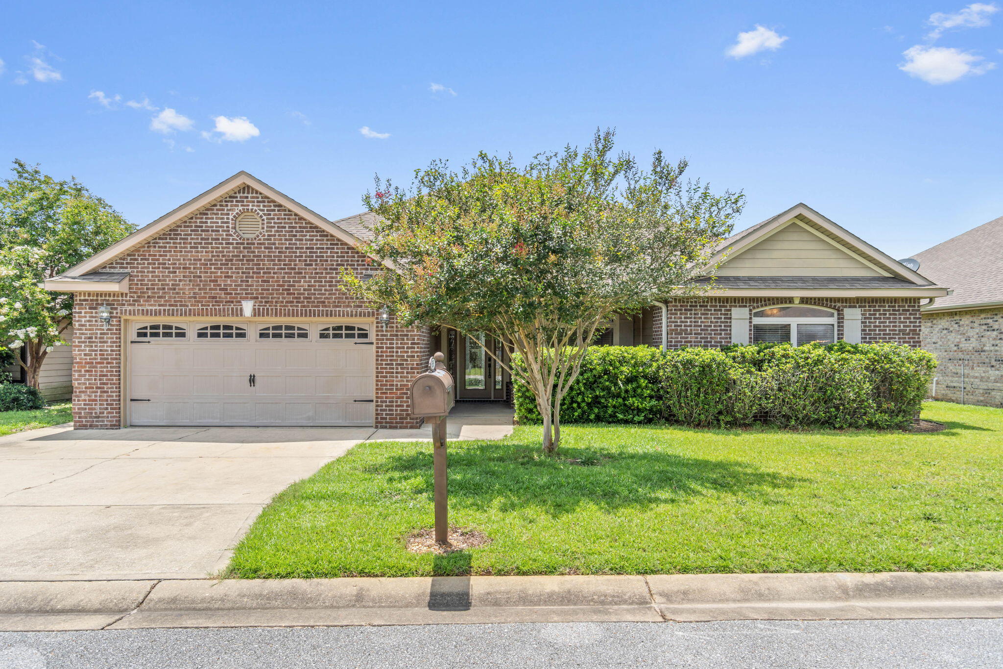 DUGGAN POND ESTATES - Residential Lease