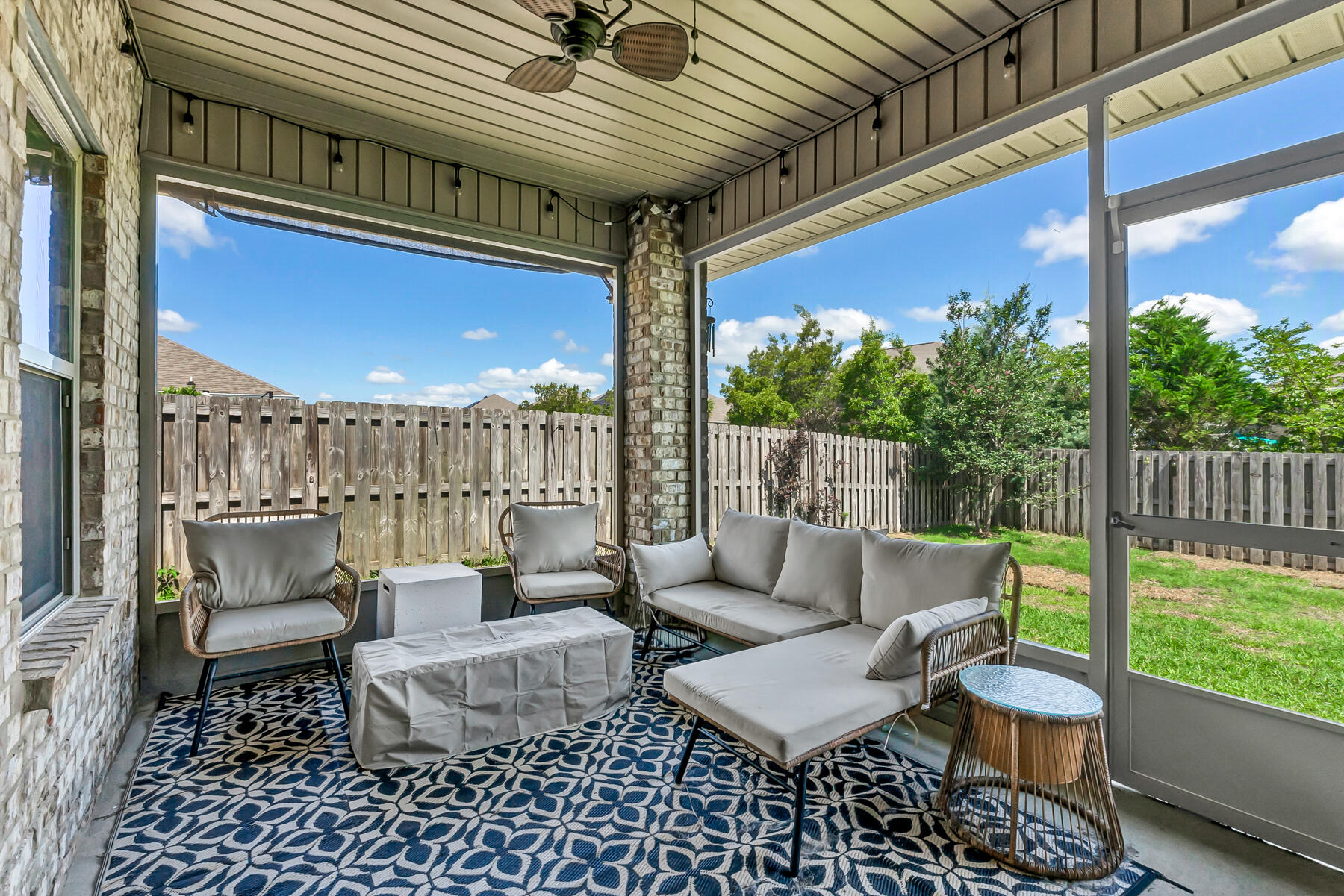 Redstone Commons - Residential Lease